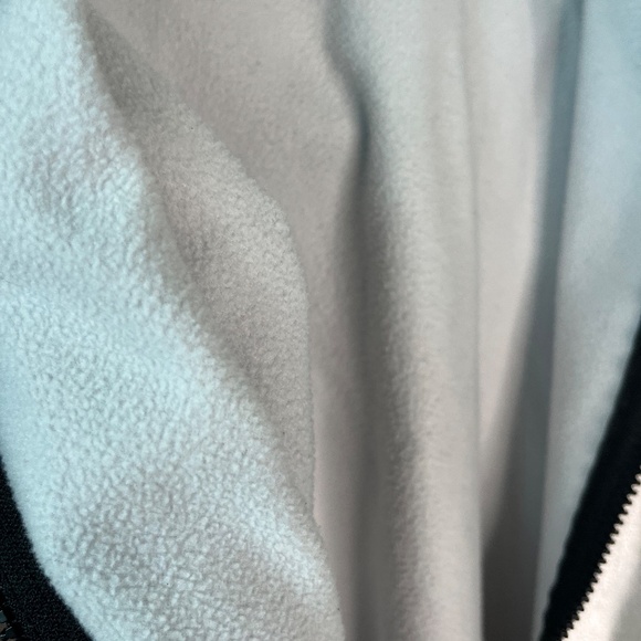 Material Girl Silver Metallic Zip Hoodie Size M – Shiny Activewear Jacket - Picture 8 of 11